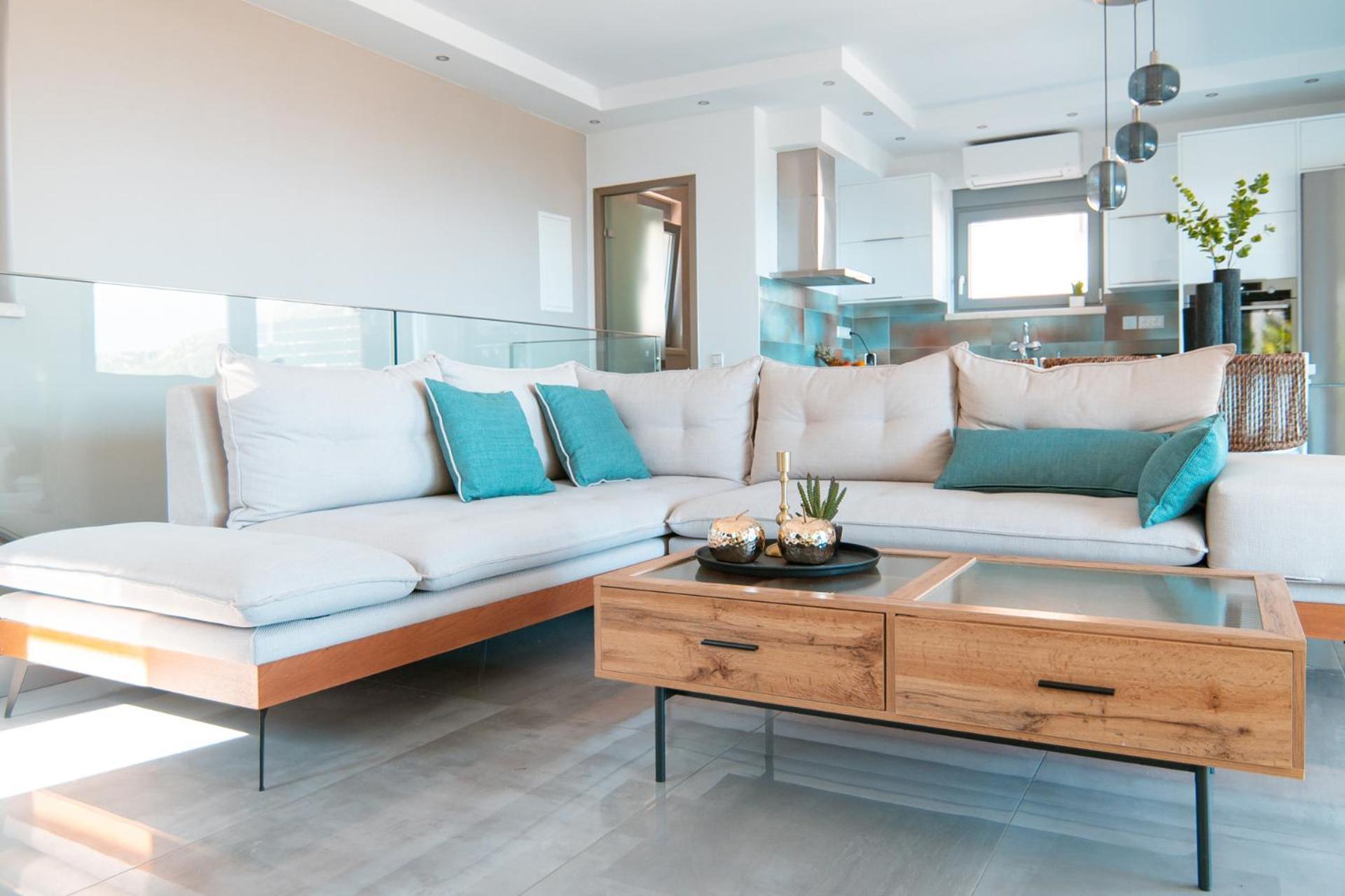 Goldeneye Luxury Villa