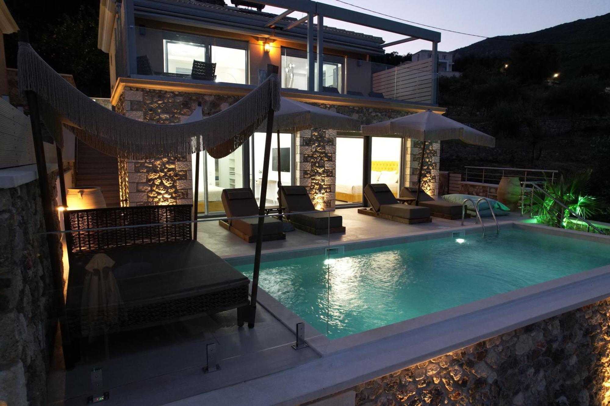 Goldeneye Luxury * Parga